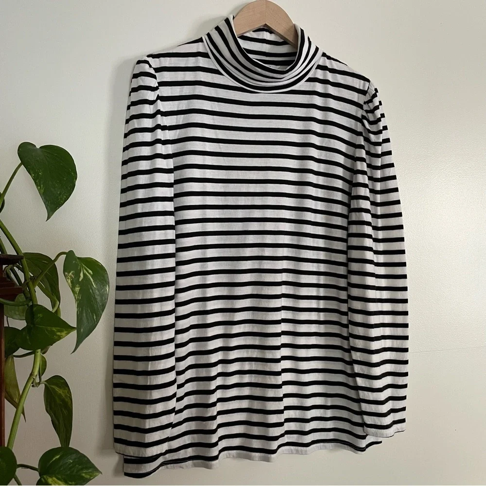 Crown & Ivy Black & White Striped Puff Shoulder Long Sleeve Turtleneck Size 2X